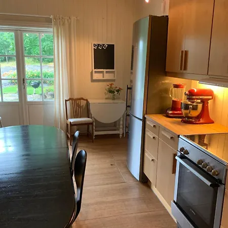 Charming House With Large And Sheltered Garden * Sandefjord